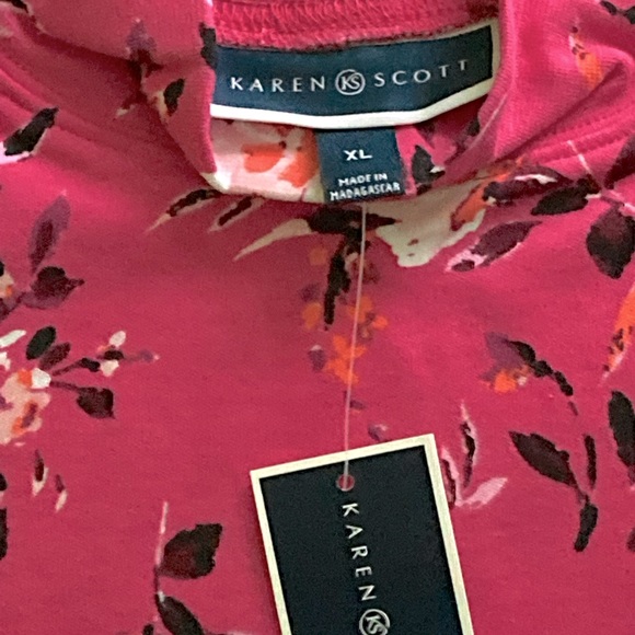 NWT Floral Turtleneck Blouse - Picture 2 of 5